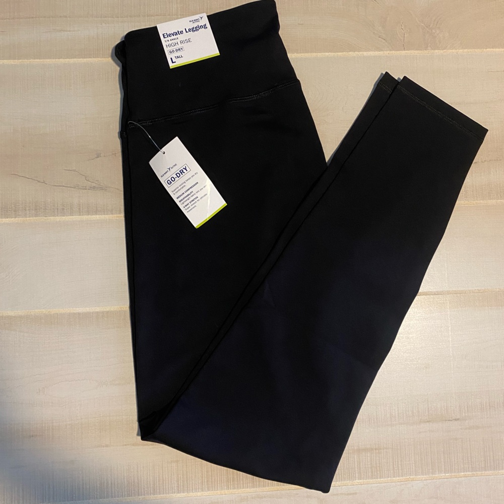 OLD NAVY ⭐️ ELEVATE LEGGINGS